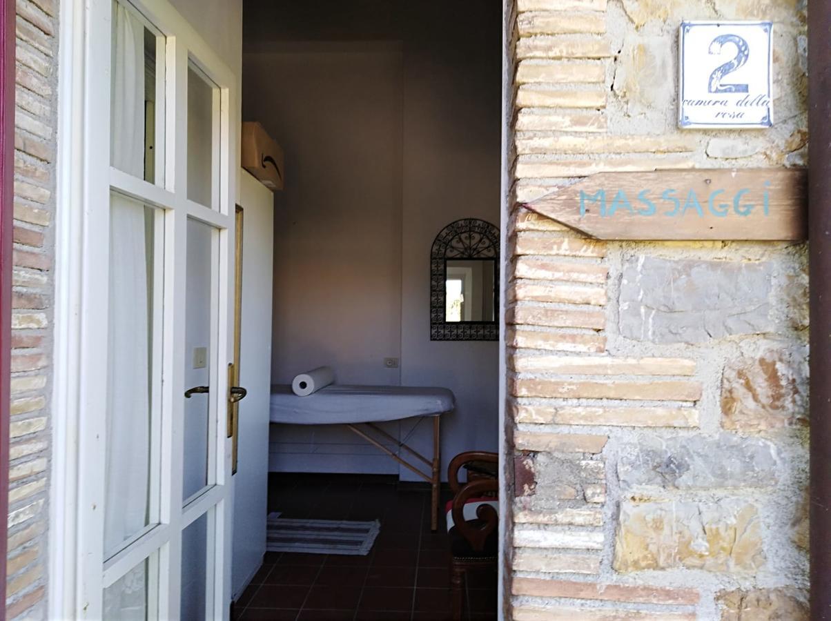 Il Daino Bianco Country Hotel มันชาโน ภายนอก รูปภาพ