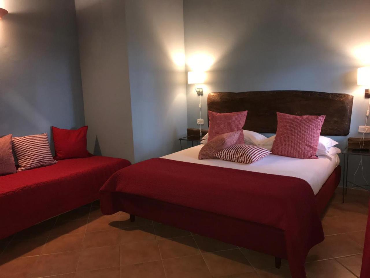 Il Daino Bianco Country Hotel มันชาโน ภายนอก รูปภาพ