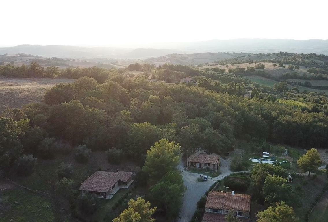 Il Daino Bianco Country Hotel มันชาโน ภายนอก รูปภาพ