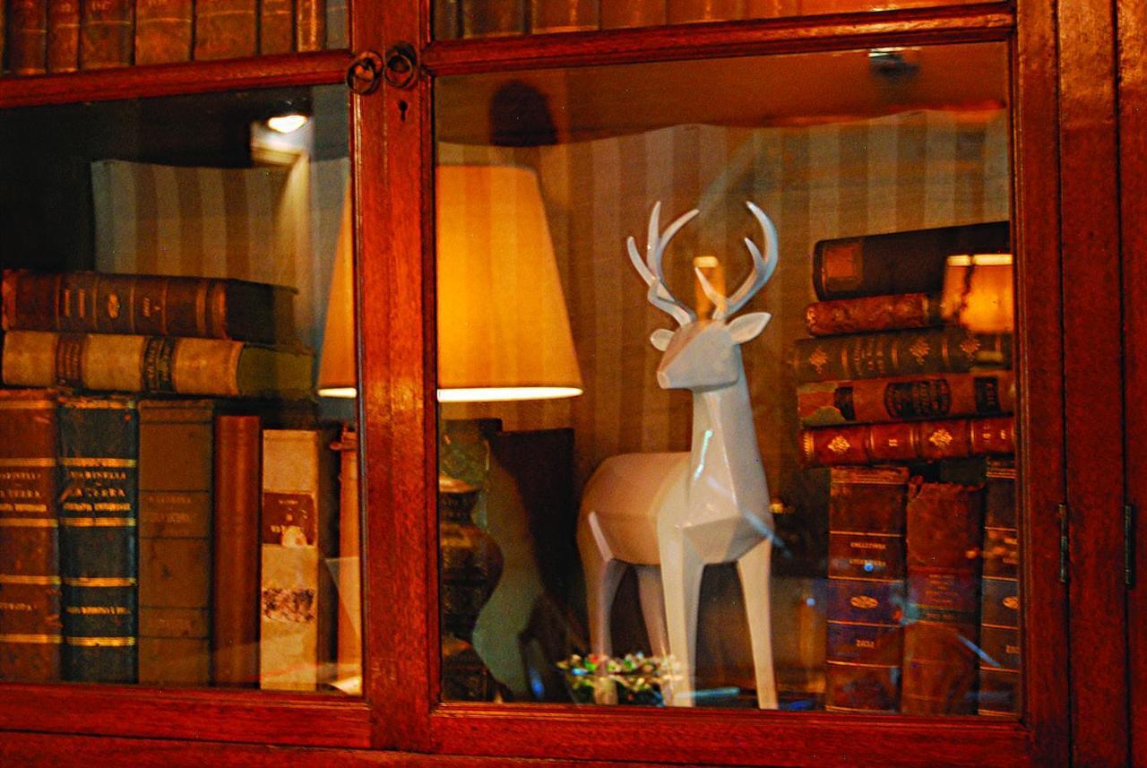 Il Daino Bianco Country Hotel มันชาโน ภายนอก รูปภาพ