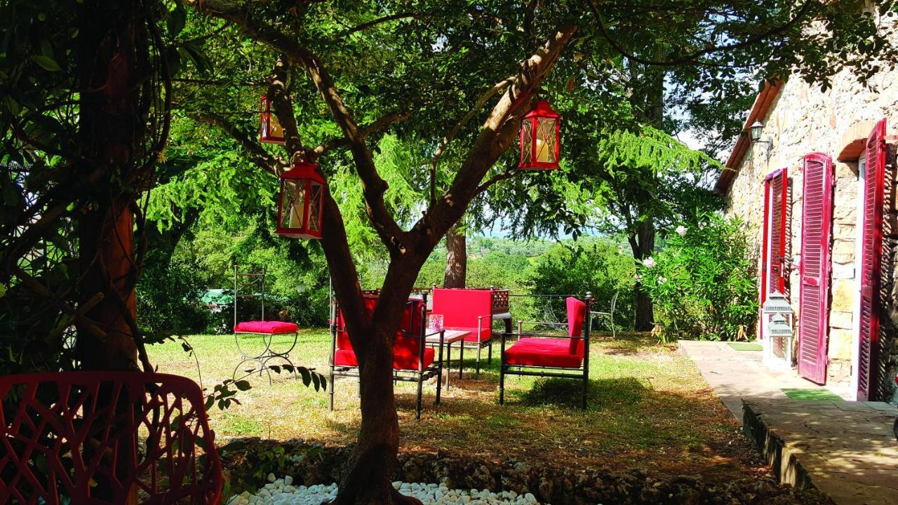 Il Daino Bianco Country Hotel มันชาโน ภายนอก รูปภาพ