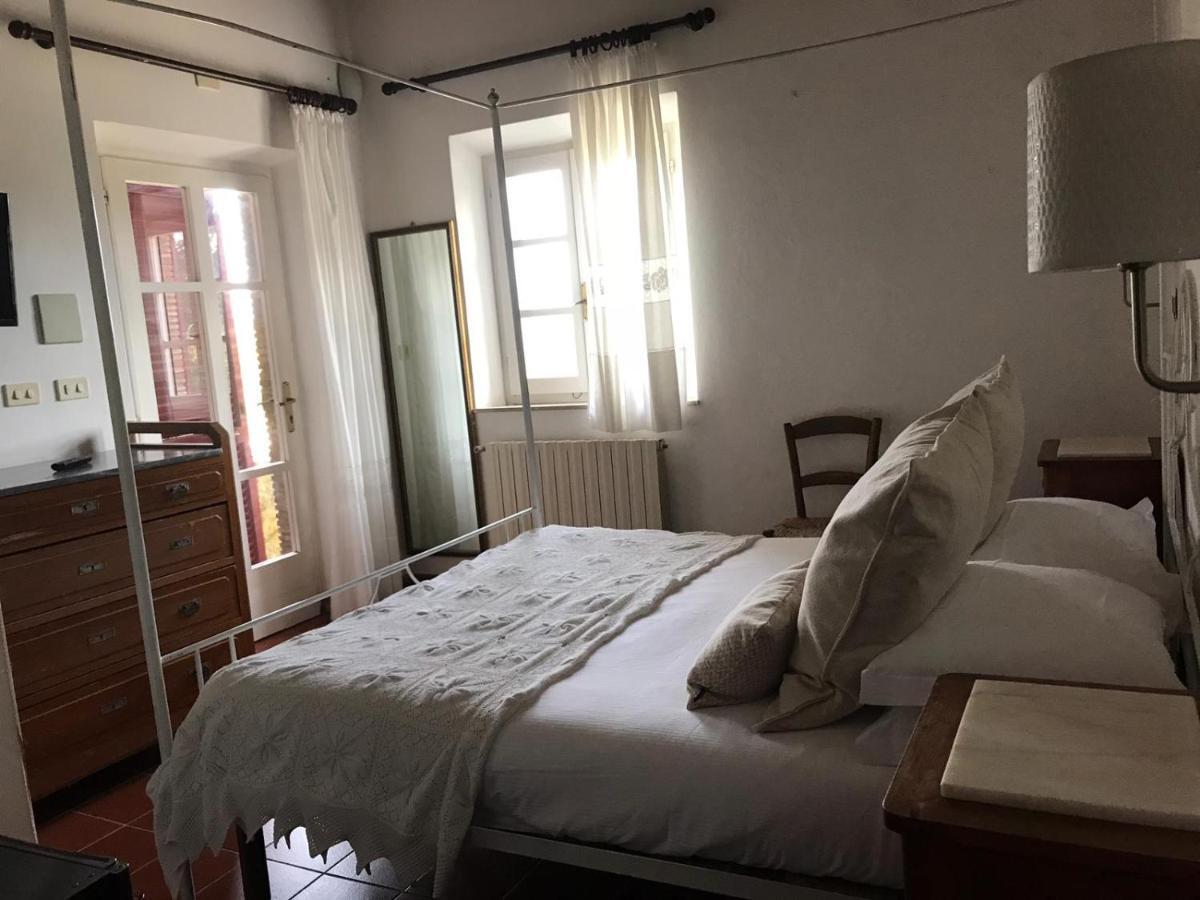 Il Daino Bianco Country Hotel มันชาโน ภายนอก รูปภาพ