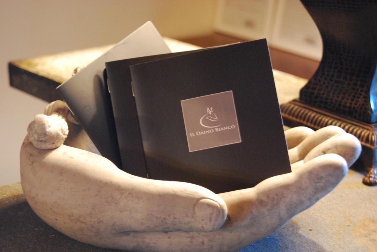 Il Daino Bianco Country Hotel มันชาโน ภายนอก รูปภาพ